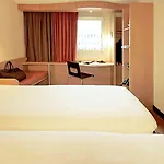 Ibis Beaulieu فندق بواتييه